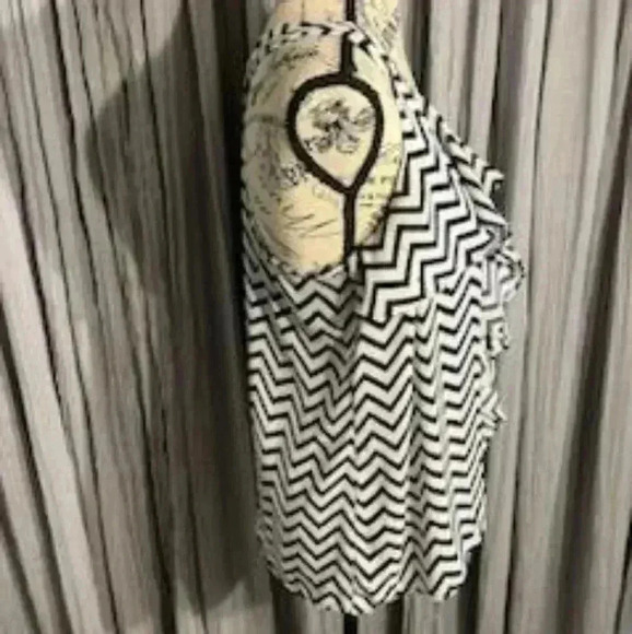 Charoltte Russe blouse, size medium - Picture 3 of 6